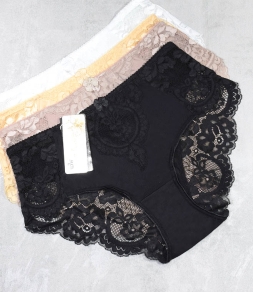 Dodaj opinię do: Bogato zdobione koronką, eleganckie majtki Lanny Mode 51171